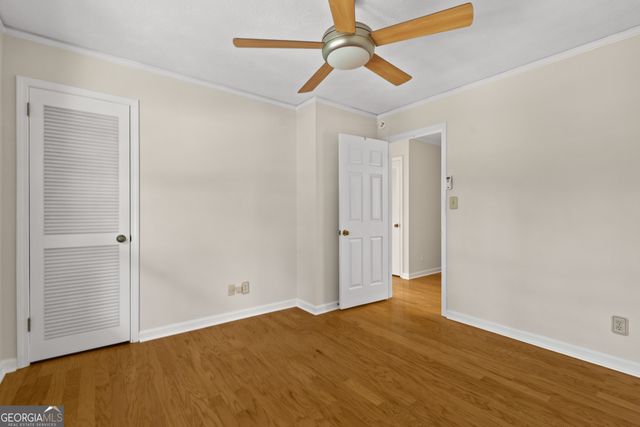 1055 Hunterhill Drive, Roswell, GA 30075