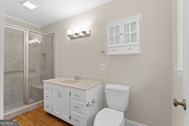 1055 Hunterhill Drive, Roswell, GA 30075