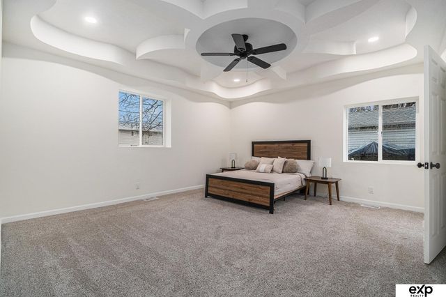 8525 Lafayette Avenue, Omaha, NE 68114