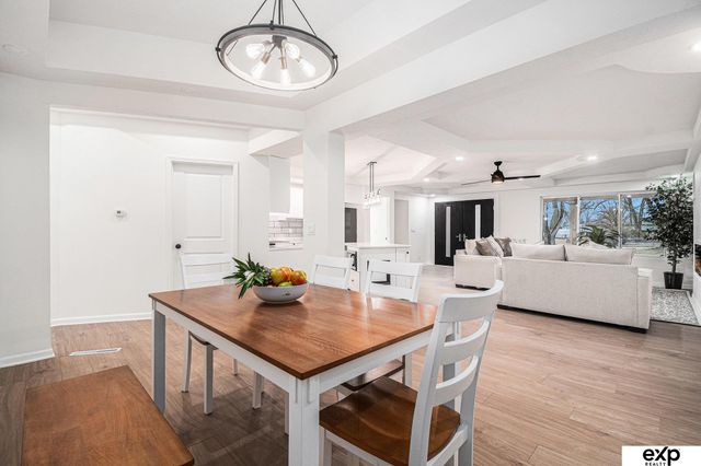 8525 Lafayette Avenue, Omaha, NE 68114