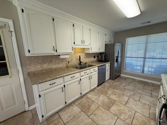 123 Johannes Square, Bonaire, GA 31005