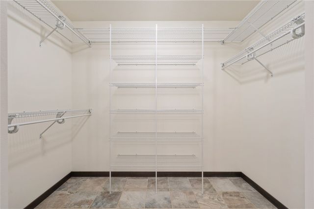 140 Towne Centre Dr, Urbana, IA 52345