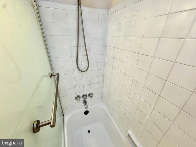 1616 N SMALLWOOD ST, Baltimore, MD 21216