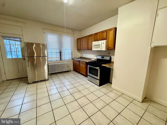 1616 N SMALLWOOD ST, Baltimore, MD 21216