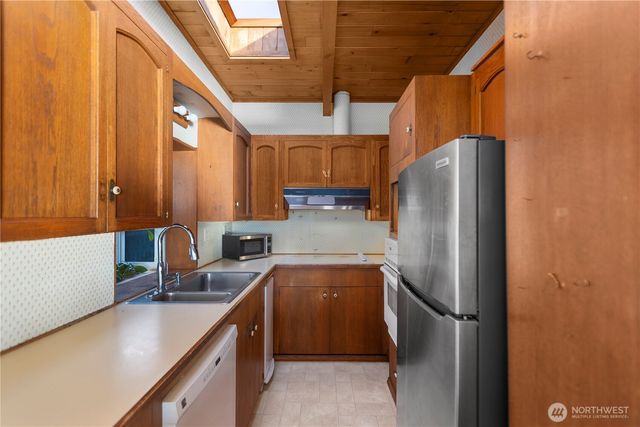 141 Utsalady Road, Camano Island, WA 98282