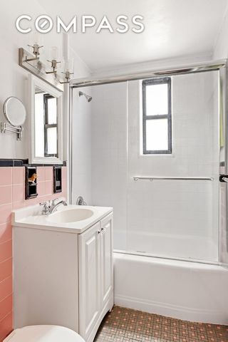 3346 92nd St Apt 1V, New York City, NY 11372