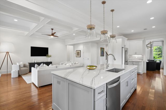 305 Apprentice Street, Charleston, SC 29492