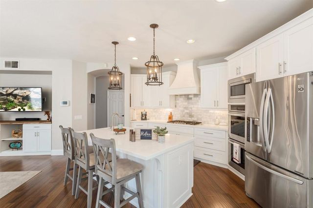 45948 Via La Colorada, Temecula, CA 92592