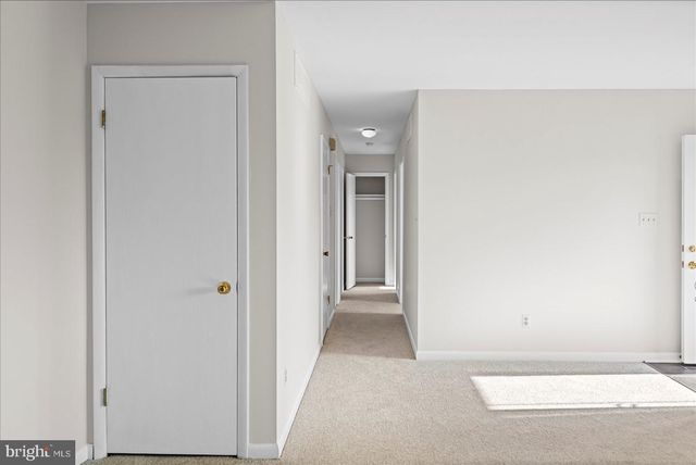 4006 SILVAGE RD, Baltimore, MD 21236