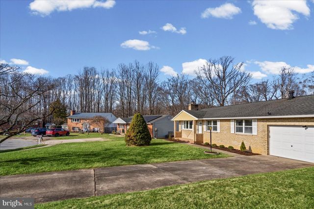 4006 SILVAGE RD, Baltimore, MD 21236