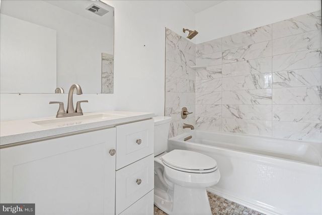 4006 SILVAGE RD, Baltimore, MD 21236