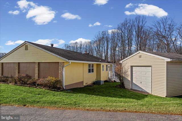 4006 SILVAGE RD, Baltimore, MD 21236