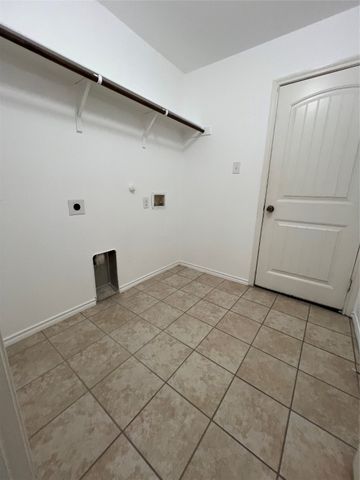 2210 Tombstone Drive, Forney, TX 75126