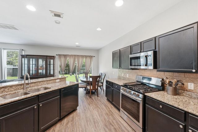 2903 Edgewick Elm Street, Fresno, TX 77545