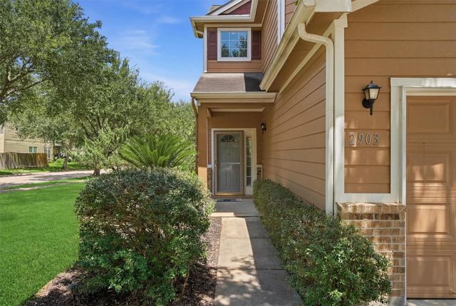 2903 Edgewick Elm Street, Fresno, TX 77545