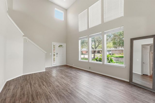 2903 Edgewick Elm Street, Fresno, TX 77545