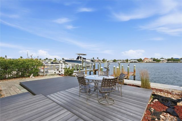 462 63RD STREET, Holmes Beach, FL 34217