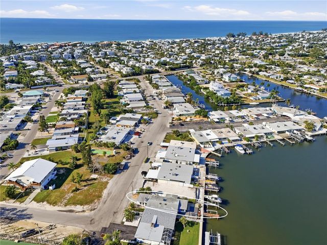 462 63RD STREET, Holmes Beach, FL 34217