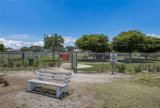 462 63RD STREET, Holmes Beach, FL 34217