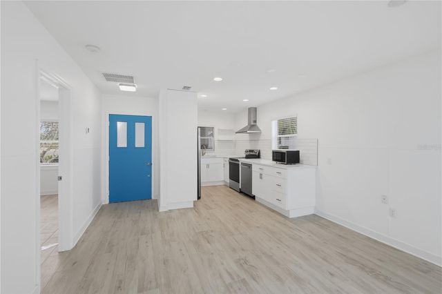 462 63RD STREET, Holmes Beach, FL 34217