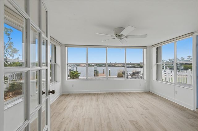 462 63RD STREET, Holmes Beach, FL 34217