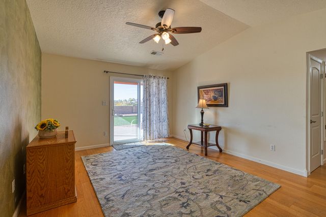 6394 Crow Road NE, Rio Rancho, NM 87144