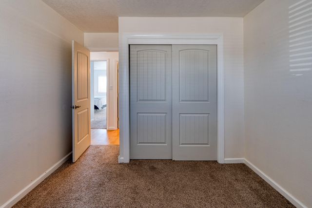 6394 Crow Road NE, Rio Rancho, NM 87144