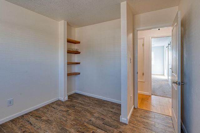 6394 Crow Road NE, Rio Rancho, NM 87144