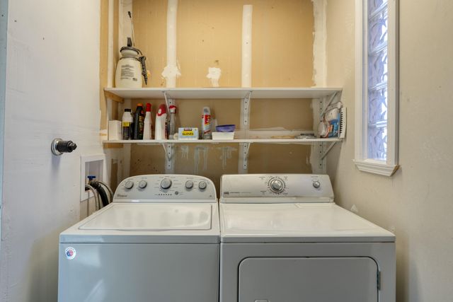 6394 Crow Road NE, Rio Rancho, NM 87144