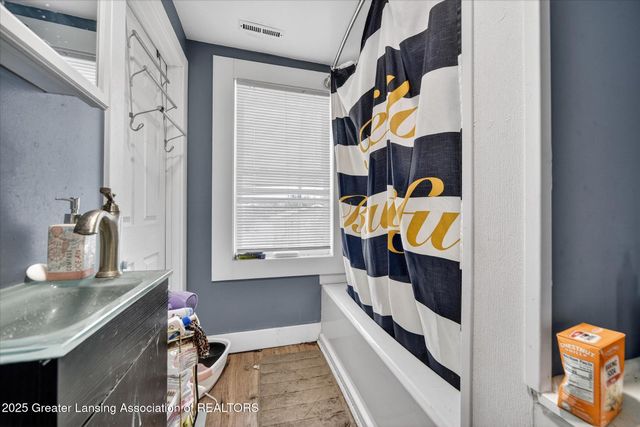 841 Baker Street, Lansing, MI 48910