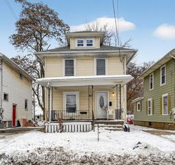 841 Baker Street, Lansing, MI 48910