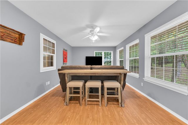 27 N Star Loop, Holiday Island, AR 72631