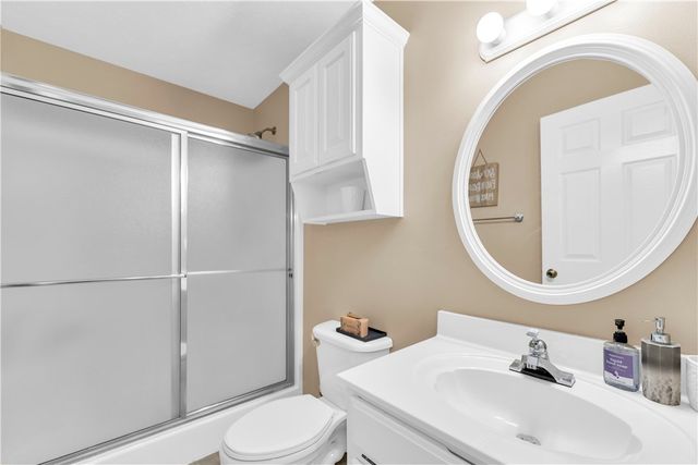 27 N Star Loop, Holiday Island, AR 72631