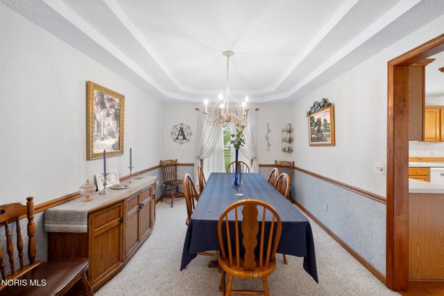 5882 Cherokee Avenue, Walbridge, OH 43465