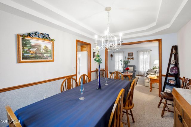 5882 Cherokee Avenue, Walbridge, OH 43465