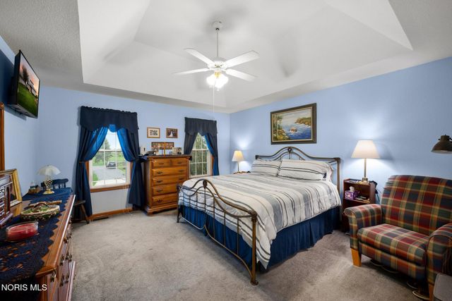 5882 Cherokee Avenue, Walbridge, OH 43465