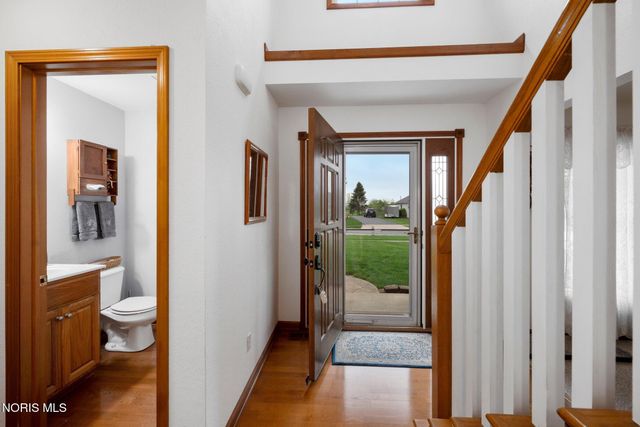 5882 Cherokee Avenue, Walbridge, OH 43465