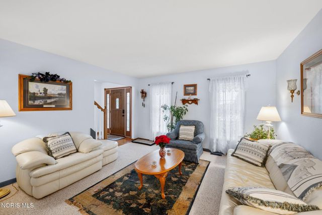 5882 Cherokee Avenue, Walbridge, OH 43465