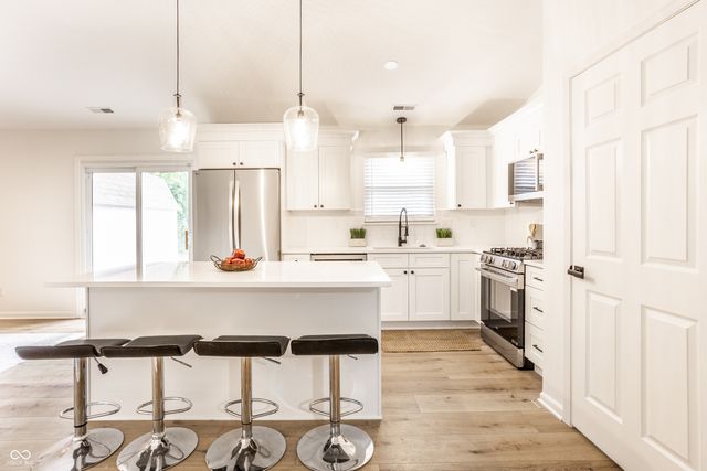 7301 Muirfield Place, Indianapolis, IN 46237