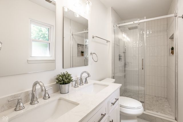 7301 Muirfield Place, Indianapolis, IN 46237