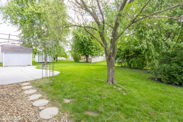 7301 Muirfield Place, Indianapolis, IN 46237