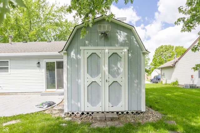 7301 Muirfield Place, Indianapolis, IN 46237