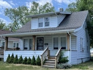 244 E Riverside Boulevard, Loves Park, IL 61111