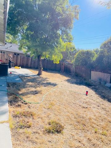 436 Morro Ln, Stockton, CA 95207