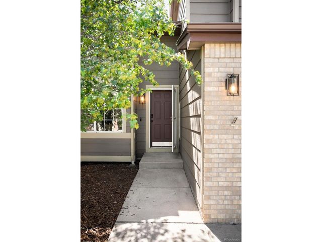 10176 Woodrose Ln, Littleton, CO 80129