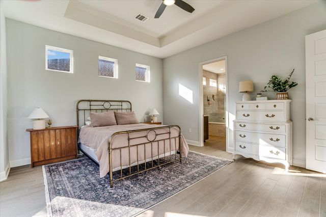 5205 Mandevilla DR, Austin, TX 78739