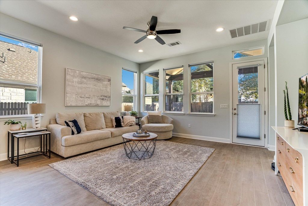 5205 Mandevilla DR, Austin, TX 78739