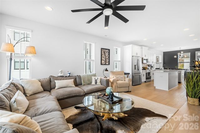 1130 Pegram Crossing Drive 19, Charlotte, NC 28205