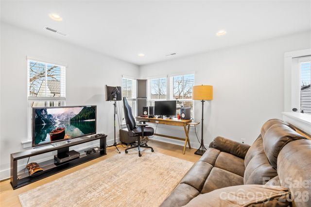 1130 Pegram Crossing Drive 19, Charlotte, NC 28205