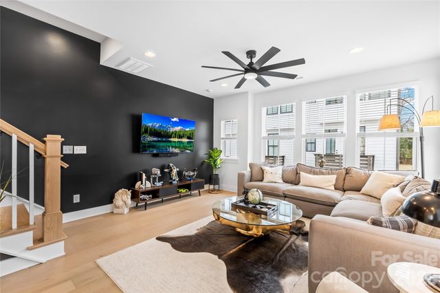 1130 Pegram Crossing Drive 19, Charlotte, NC 28205